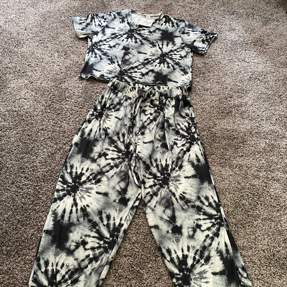 Capella Black Tie Dye 2 pc set